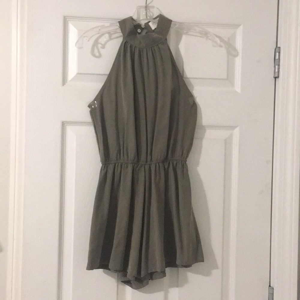 Sleeveless Romper XS